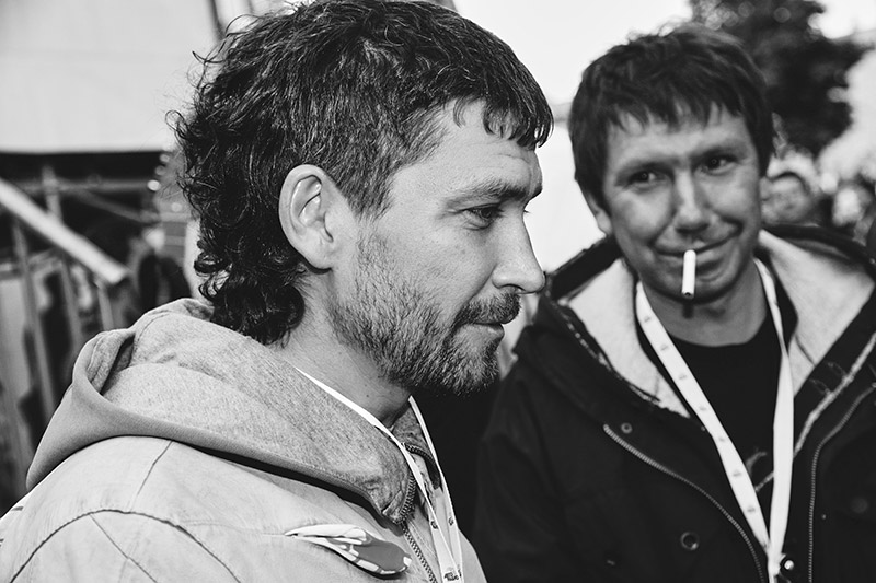 Бэкстейдж фестиваля Авторадио — 15!, 2008. Браво, Чайф, Вячеслав Бутусов и Ю-Питер, Gorky Park, Smokie, Валерий Сюткин, Владимир Пресняков. Фотограф Владимир Калинин, Москва